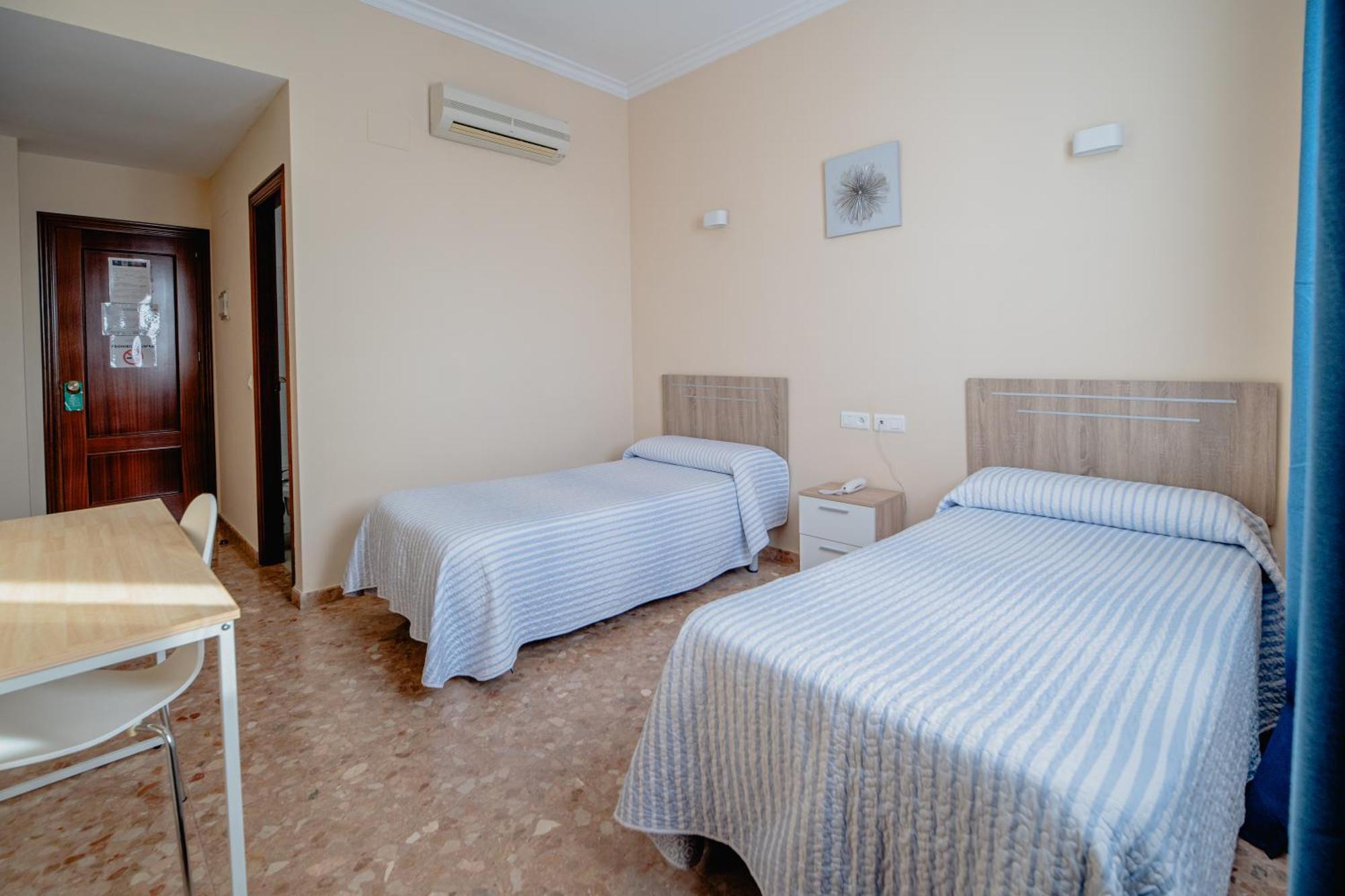 Hotel Chamizo El Arahal Exterior photo